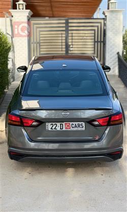 نيسان ألتيما